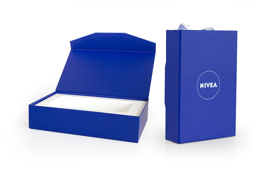 Felnyíló tetős díszdoboz, mágneses záródással - Nivea